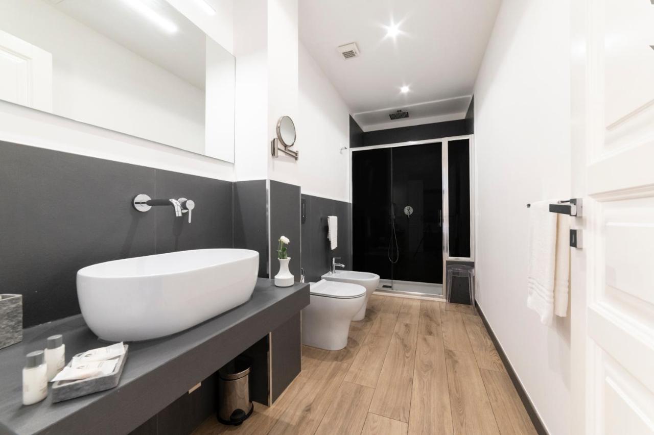 Ruggero Settimo - Room & Suite Palermo Exterior photo