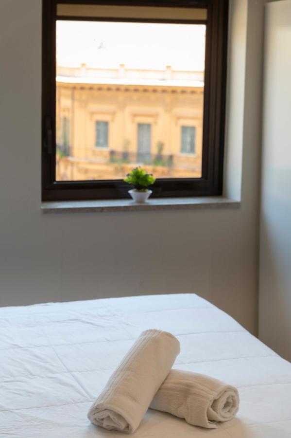 Ruggero Settimo - Room & Suite Palermo Exterior photo