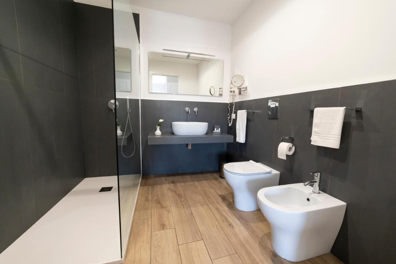 Ruggero Settimo - Room & Suite Palermo Exterior photo